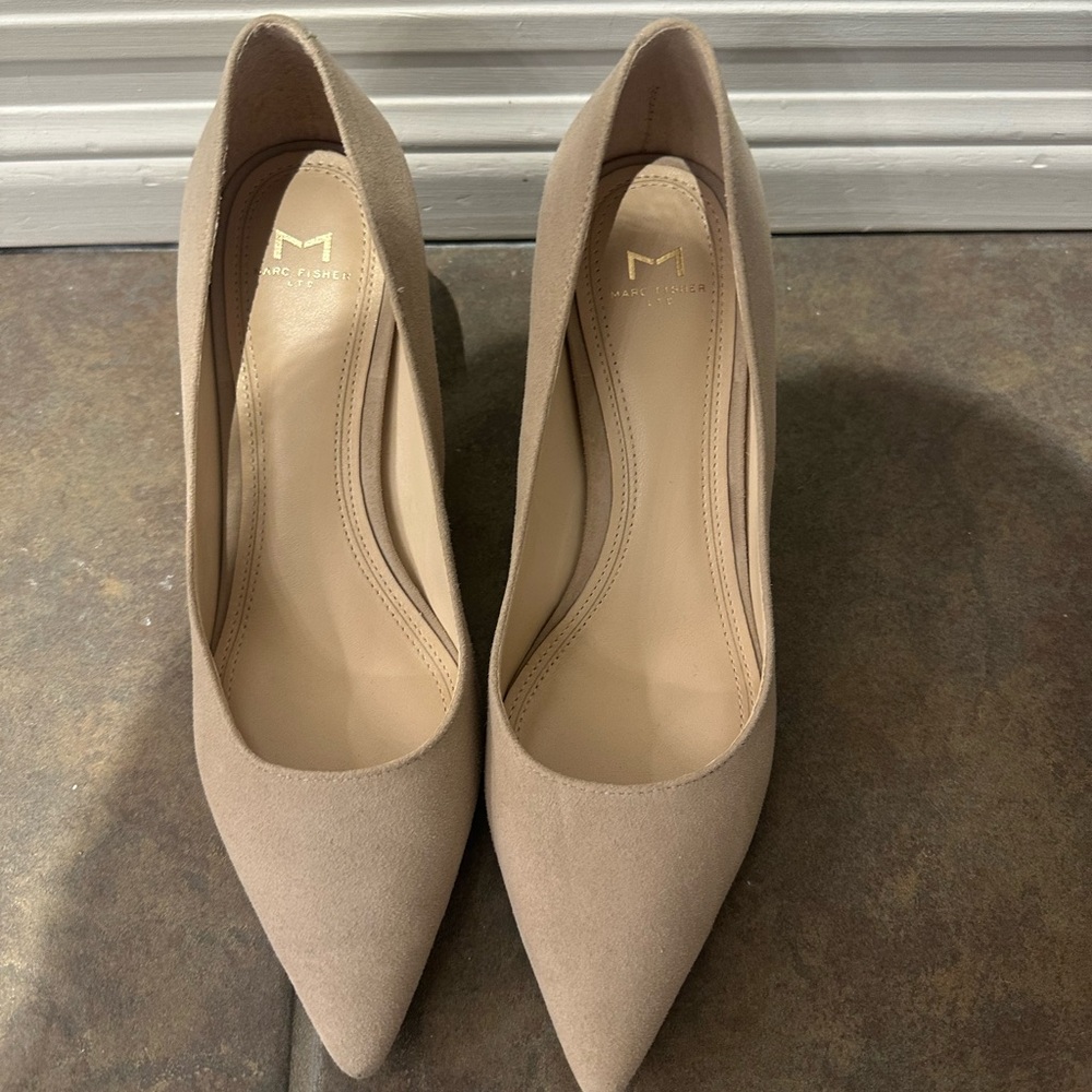 Mark Fisher LTD Suede Women's Zala Pointed Toe Block Heel Pumps 6.5